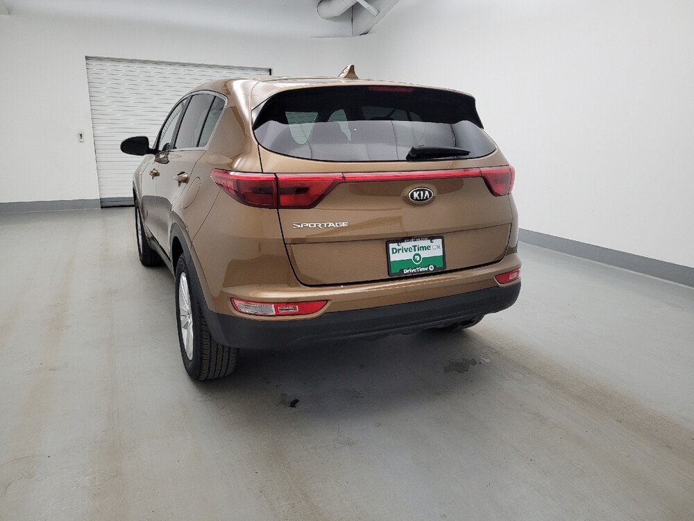 2017 Kia Sportage in Maple Heights, OH 44137 - 18133414 6