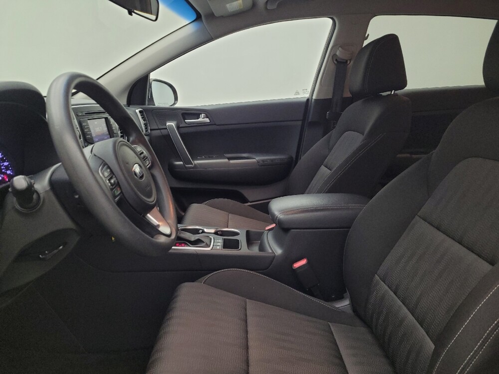 2017 Kia Sportage in Maple Heights, OH 44137 - 18133414 17