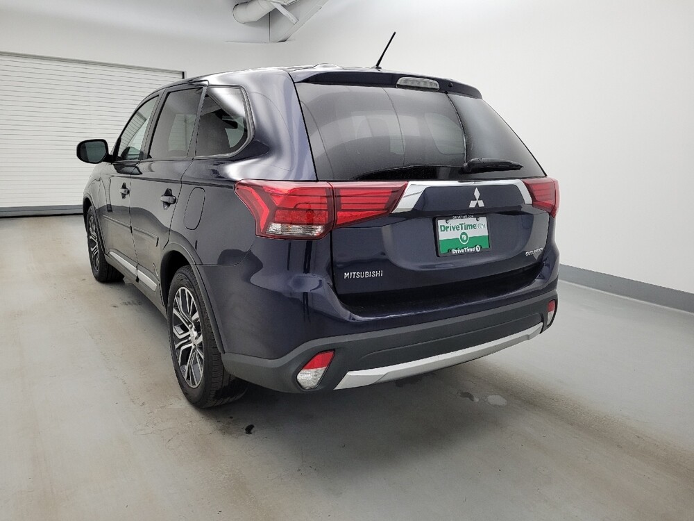 2016 Mitsubishi Outlander in Maple Heights, OH 44137 - 18133415 5