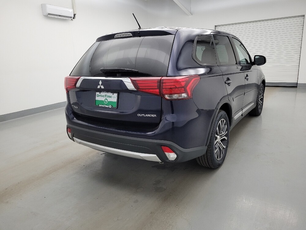 2016 Mitsubishi Outlander in Maple Heights, OH 44137 - 18133415 9