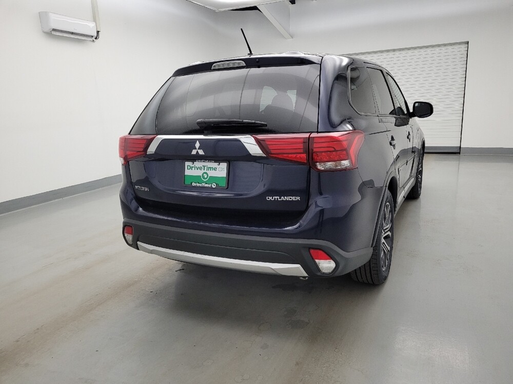 2016 Mitsubishi Outlander in Maple Heights, OH 44137 - 18133415 7