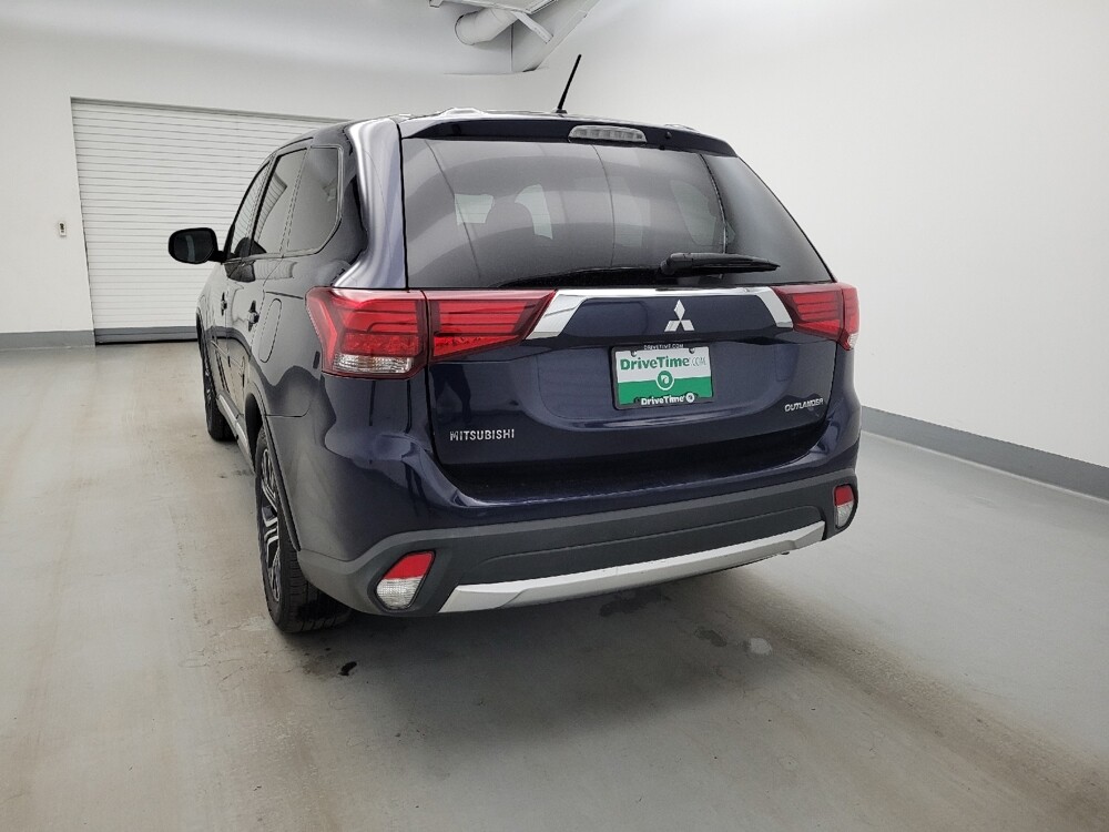 2016 Mitsubishi Outlander in Maple Heights, OH 44137 - 18133415 6