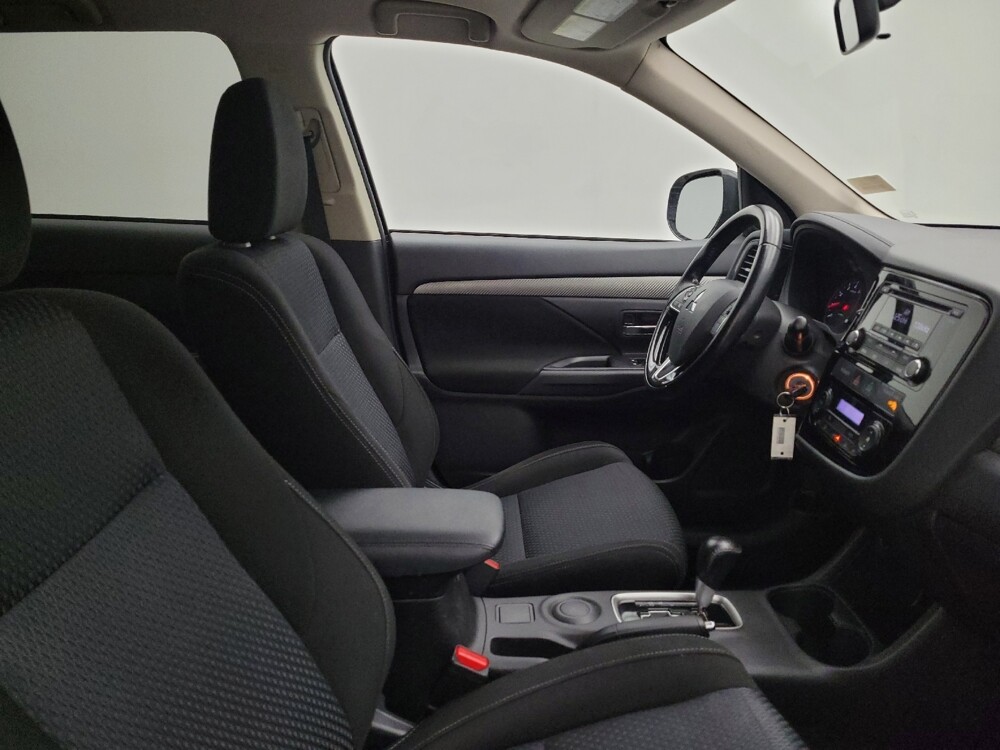 2016 Mitsubishi Outlander in Maple Heights, OH 44137 - 18133415 21