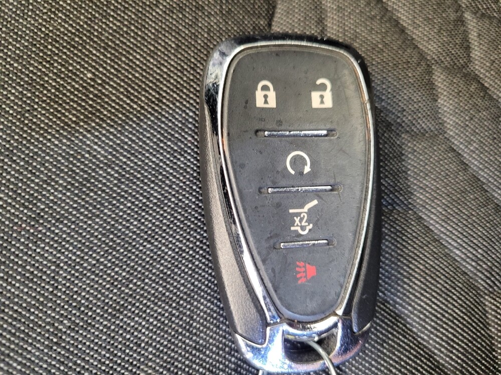 2020 Chevrolet Equinox in Maple Heights, OH 44137 - 18133416 32