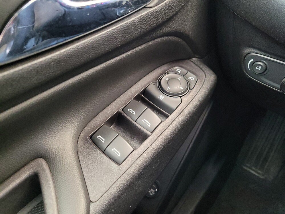 2020 Chevrolet Equinox in Maple Heights, OH 44137 - 18133416 27