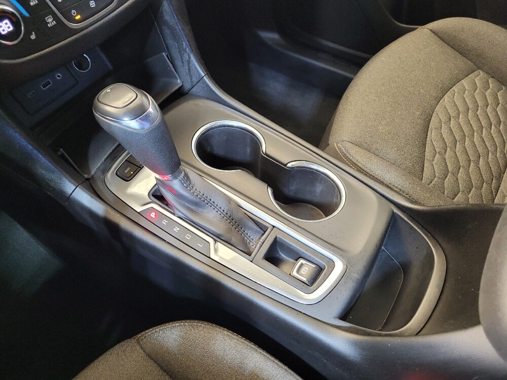 2020 Chevrolet Equinox in Maple Heights, OH 44137 - 18133416 26