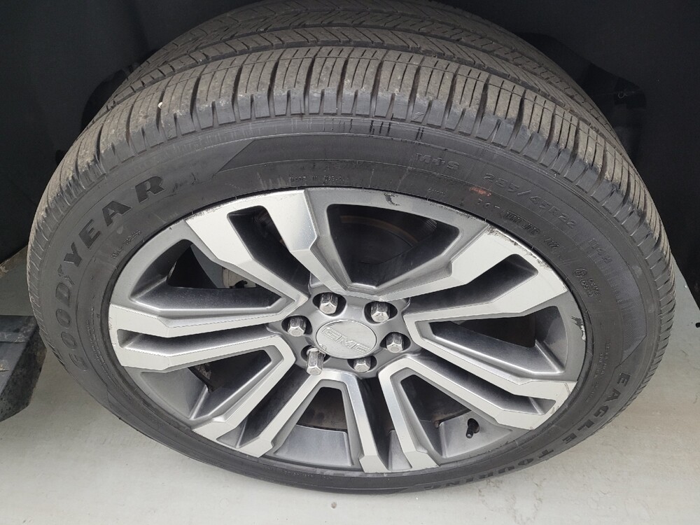 2018 GMC Yukon XL in Cincinnati, OH 45255 - 18133417 31