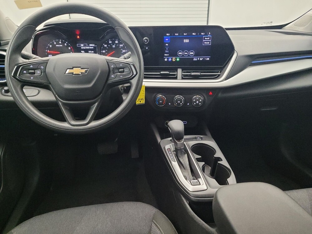 2024 Chevrolet Trax in Cincinnati, OH 45255 - 18133418 22