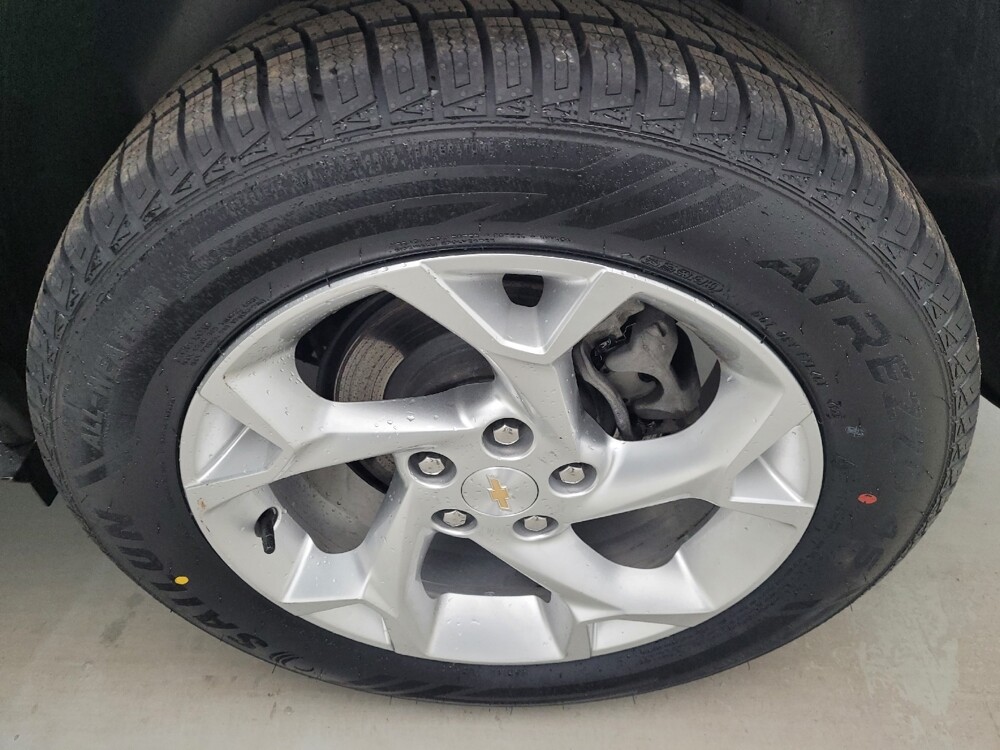 2024 Chevrolet Trax in Cincinnati, OH 45255 - 18133418 31