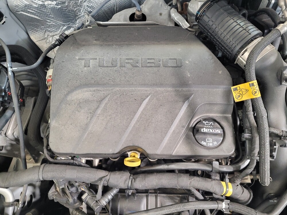 2024 Chevrolet Trax in Cincinnati, OH 45255 - 18133418 30