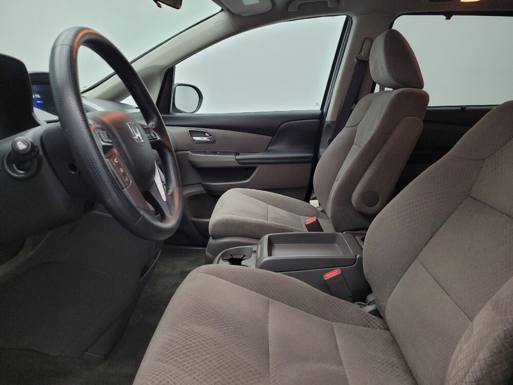 2016 Honda Odyssey in Louisville, KY 40258 - 18133419 17