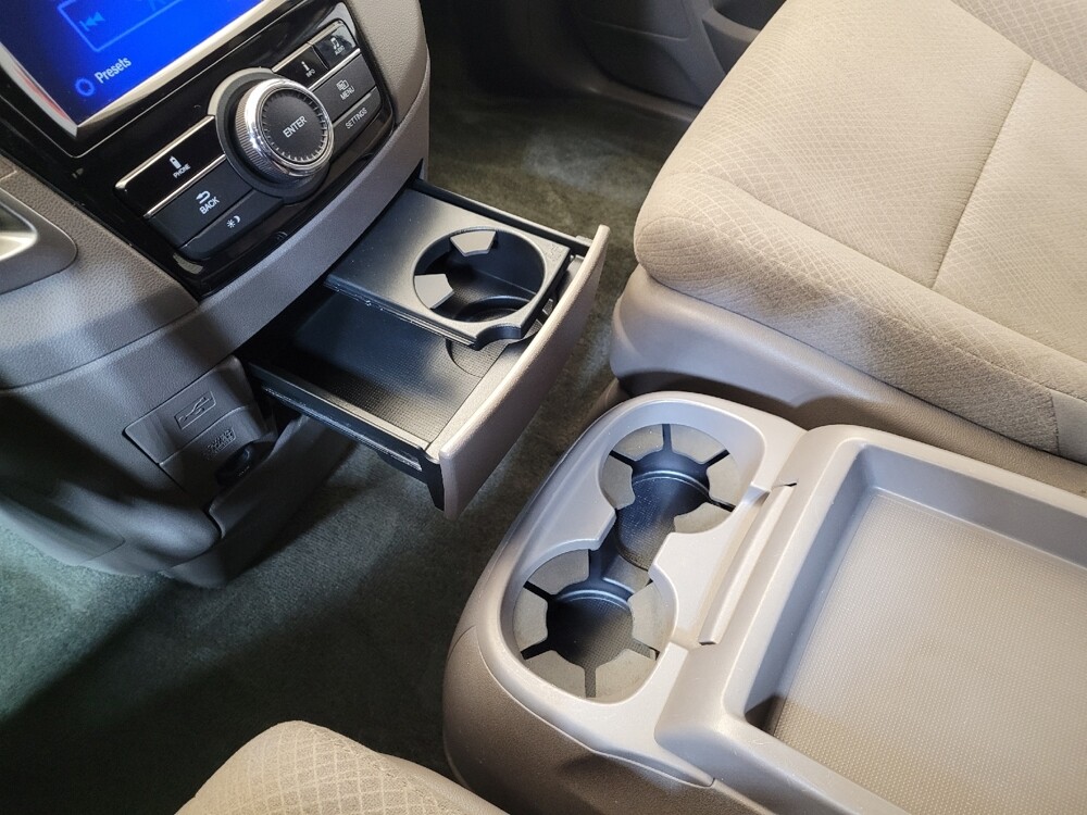 2016 Honda Odyssey in Louisville, KY 40258 - 18133419 26