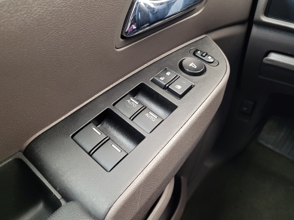 2016 Honda Odyssey in Louisville, KY 40258 - 18133419 27