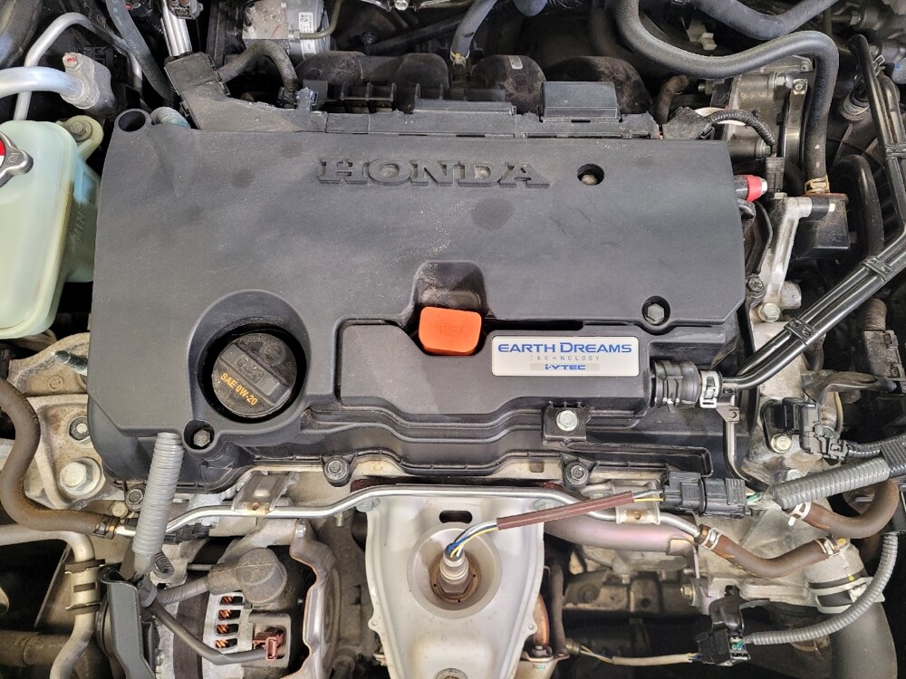 2018 Honda Civic in Louisville, KY 40258 - 18133421 30