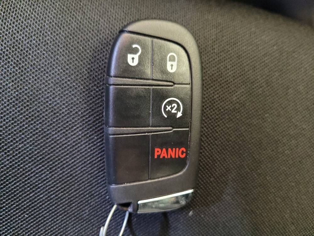 2020 Jeep Renegade in Cincinnati, OH 45255 - 18133422 32