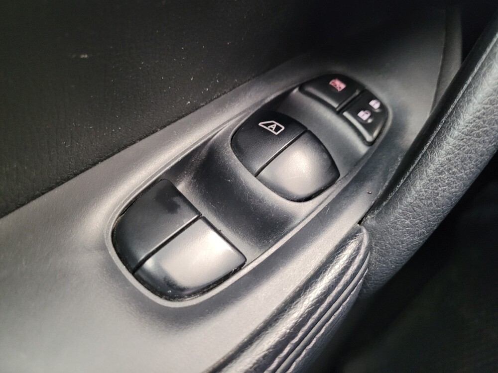 2015 Nissan Rogue in Columbus, OH 43228 - 18133424 27