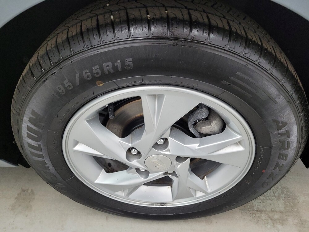 2023 Hyundai Elantra in Louisville, KY 40258 - 18133425 31