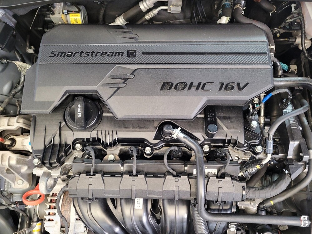 2023 Hyundai Elantra in Louisville, KY 40258 - 18133425 30