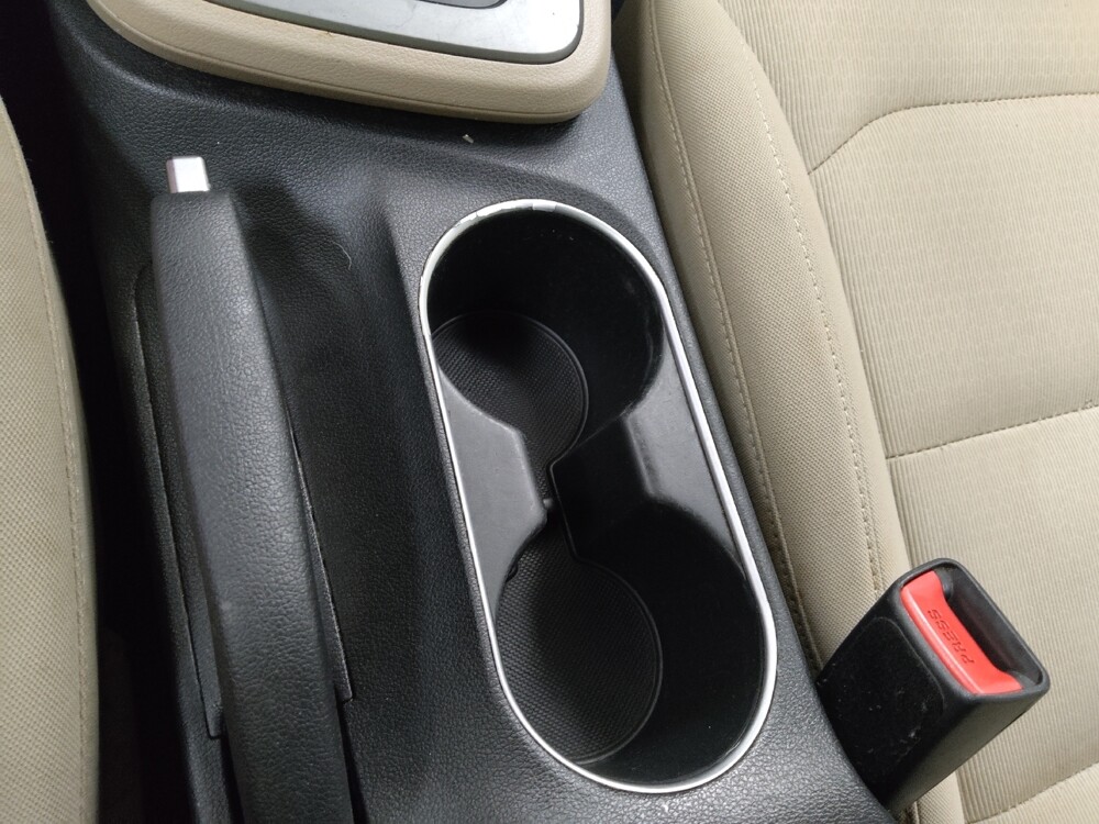 2017 Hyundai Elantra in St. Louis, MO 63125 - 18133429 26