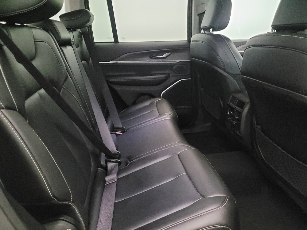 2023 Jeep Grand Cherokee in Williamstown, NJ 8094 - 18133438 19