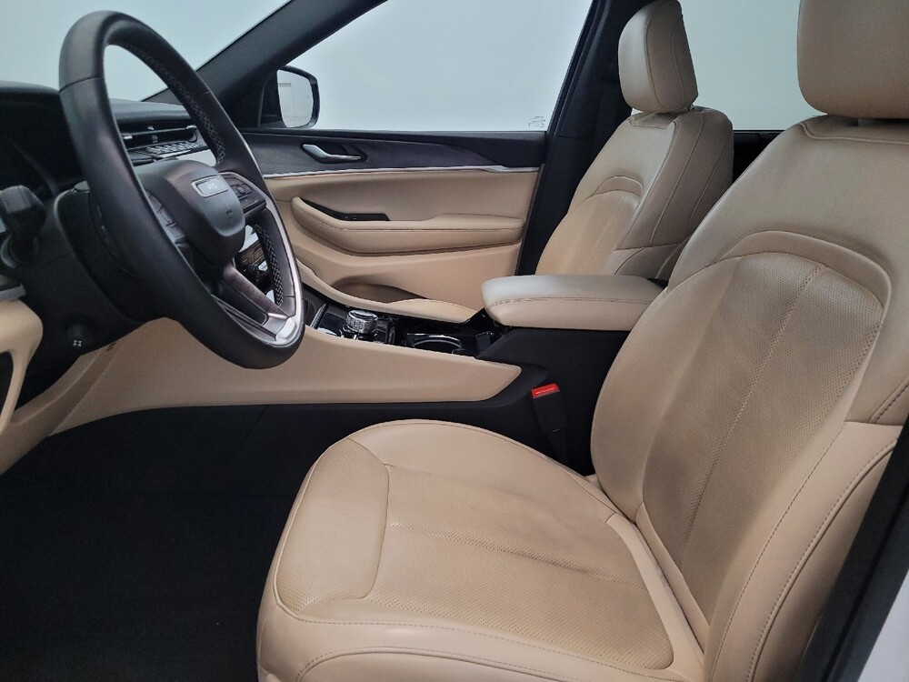 2023 Jeep Grand Cherokee in New Castle, DE 19720 - 18133440 17