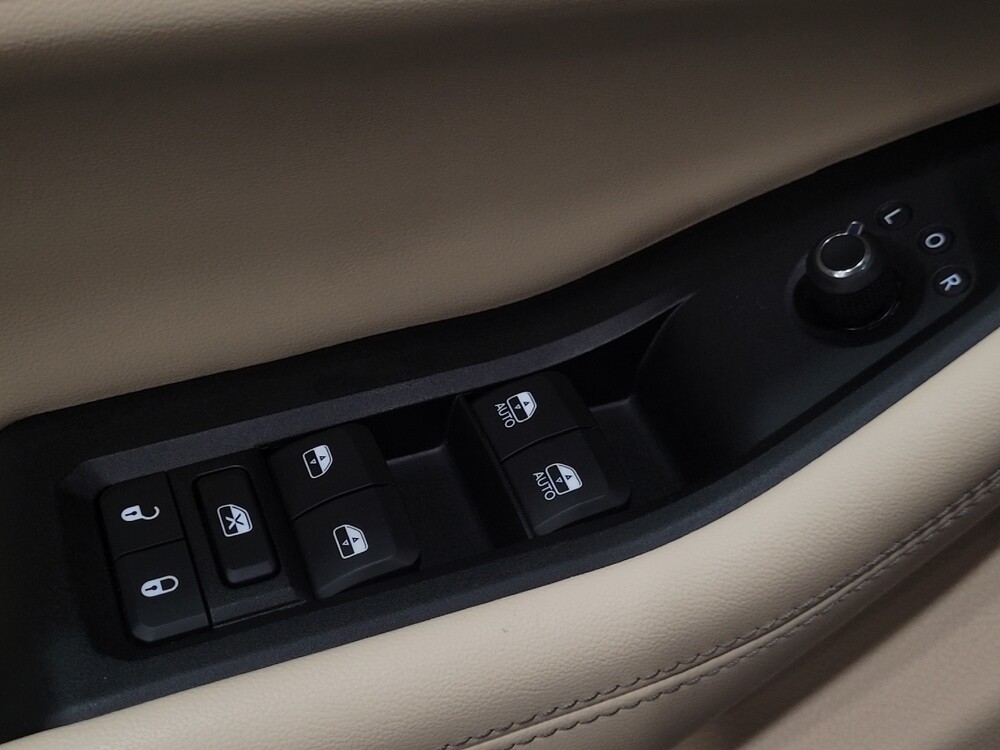 2023 Jeep Grand Cherokee in New Castle, DE 19720 - 18133440 27