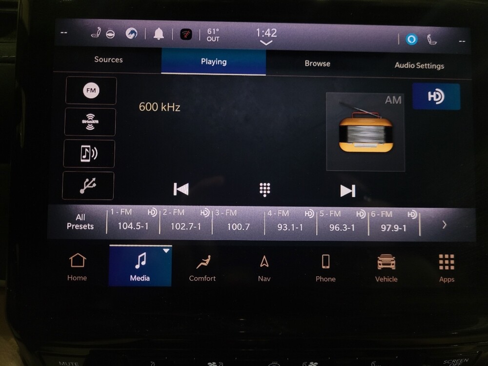 2023 Jeep Grand Cherokee in New Castle, DE 19720 - 18133440 25