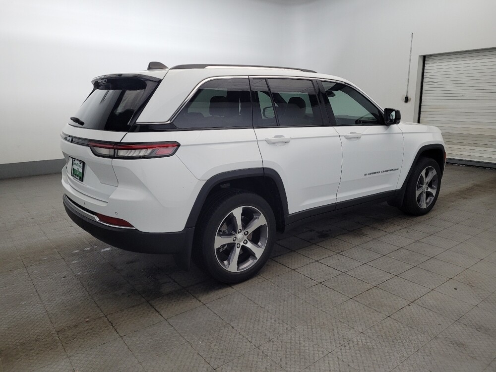 2023 Jeep Grand Cherokee in New Castle, DE 19720 - 18133440 10