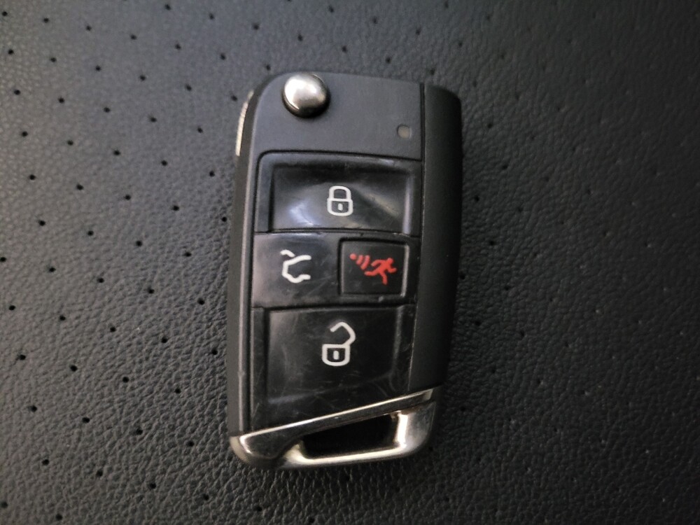 2021 Volkswagen Tiguan in Temple Hills, MD 20746 - 18133444 32