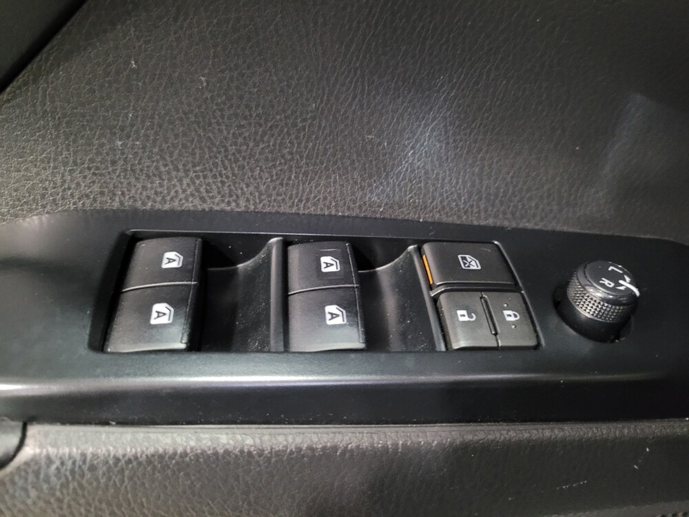 2020 Toyota Camry in Temple Hills, MD 20746 - 18133446 27