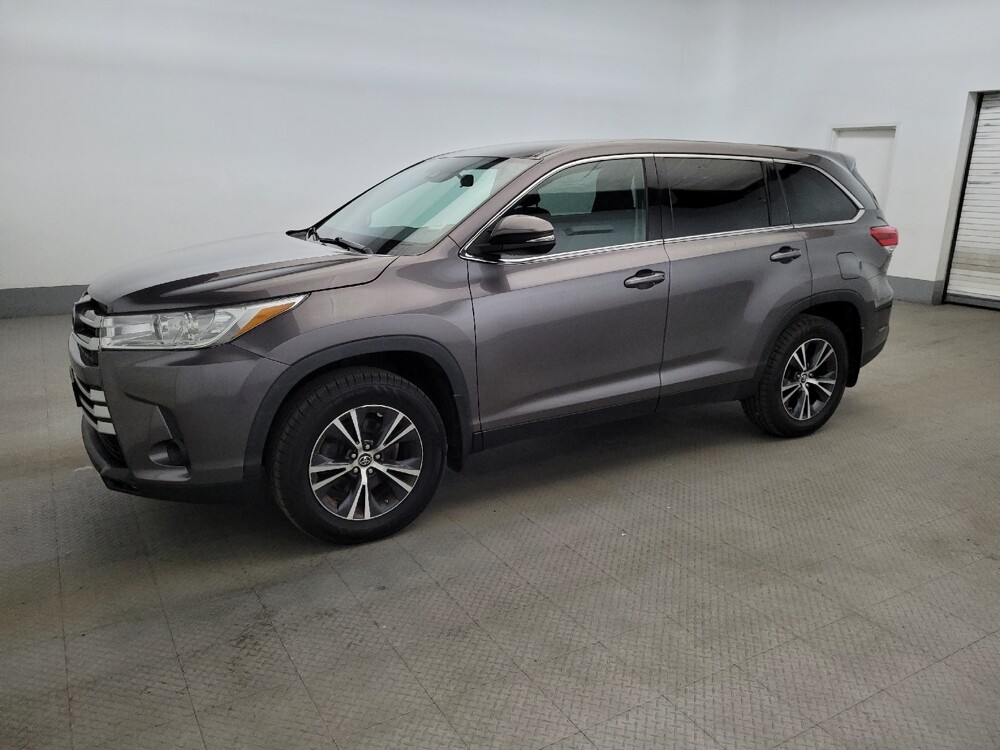 2019 Toyota Highlander in Williamstown, NJ 8094 - 18133447 2