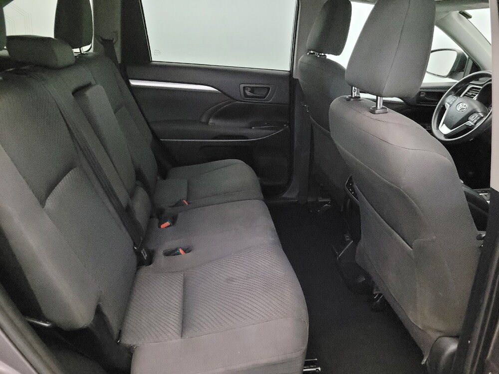 2019 Toyota Highlander in Williamstown, NJ 8094 - 18133447 19