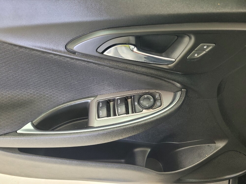 2022 Chevrolet Malibu in St. Louis, MO 63125 - 18133451 27