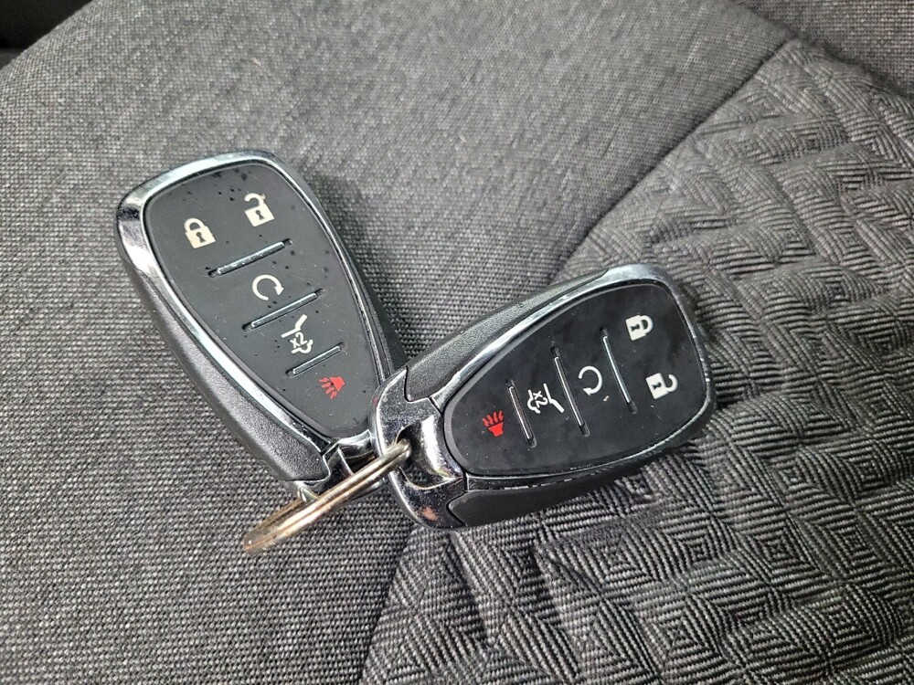 2024 Chevrolet Equinox in St. Louis, MO 63125 - 18133452 32