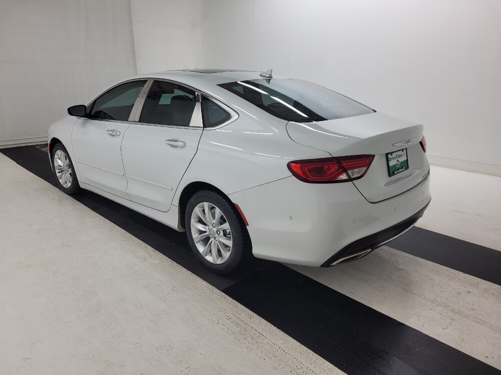 2015 Chrysler 200 in St. Louis, MO 63136 - 18133453 5