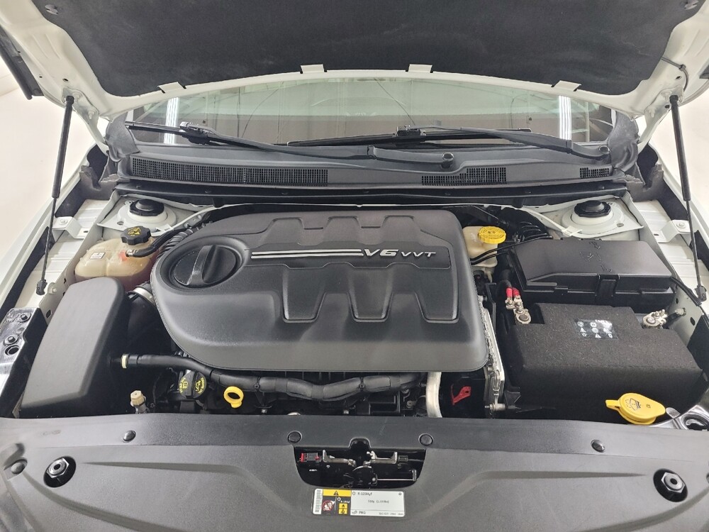 2015 Chrysler 200 in St. Louis, MO 63136 - 18133453 30