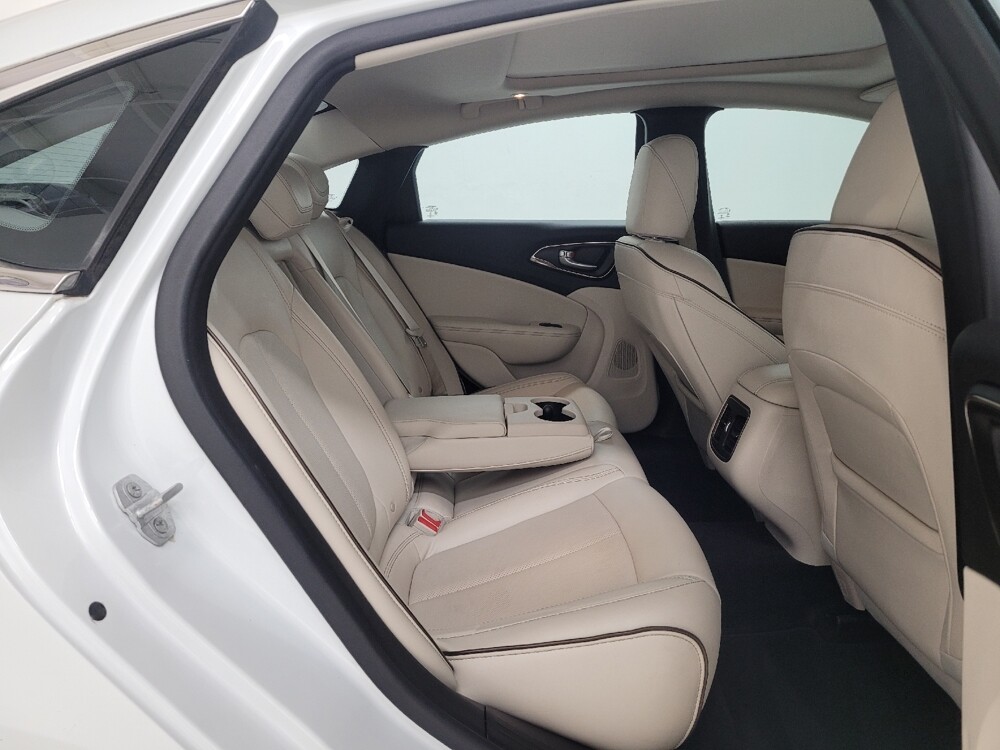 2015 Chrysler 200 in St. Louis, MO 63136 - 18133453 19