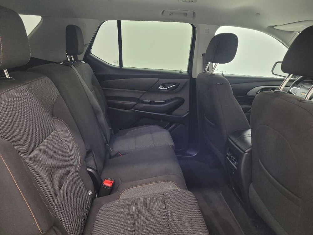 2018 Chevrolet Traverse in St. Louis, MO 63136 - 18133454 19
