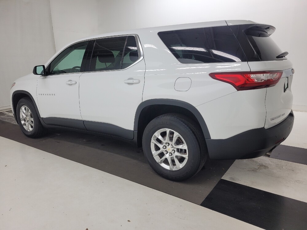 2018 Chevrolet Traverse in St. Louis, MO 63136 - 18133454 3