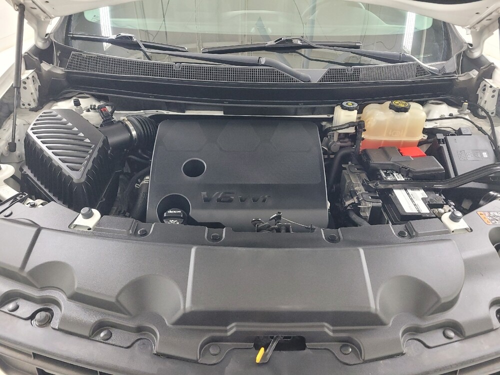 2018 Chevrolet Traverse in St. Louis, MO 63136 - 18133454 30