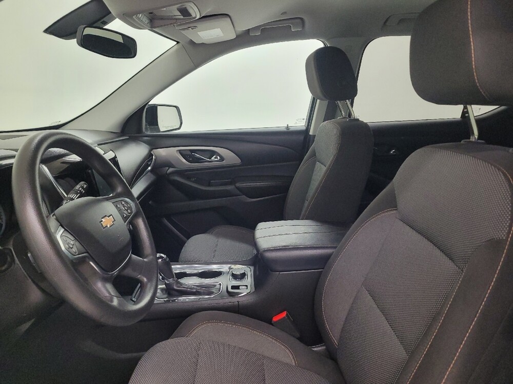 2018 Chevrolet Traverse in St. Louis, MO 63136 - 18133454 17