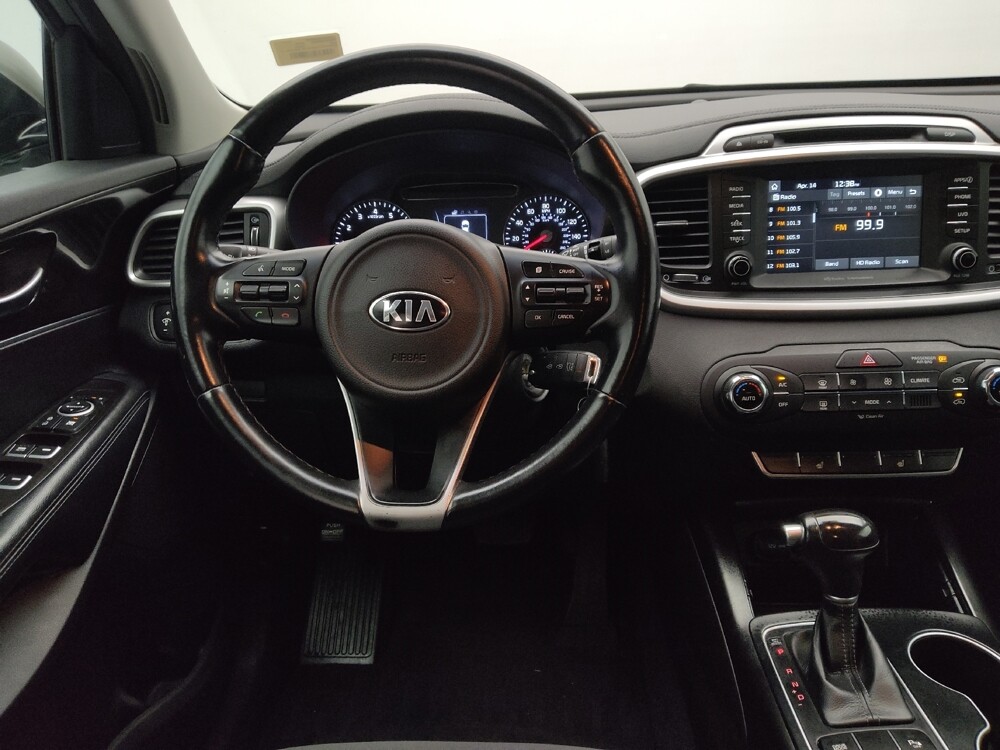 2017 Kia Sorento in Gladstone, MO 64118 - 18133456 22
