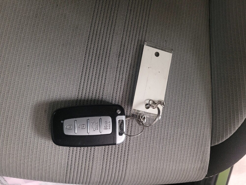 2024 Hyundai Venue in St. Louis, MO 63136 - 18133457 32