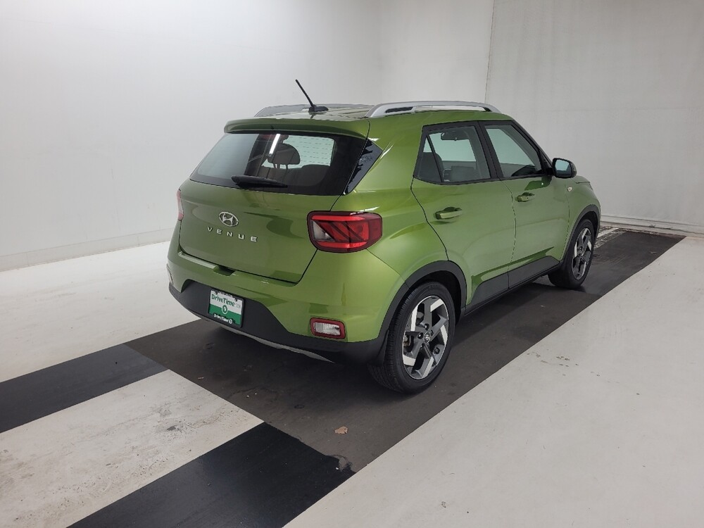 2024 Hyundai Venue in St. Louis, MO 63136 - 18133457 9