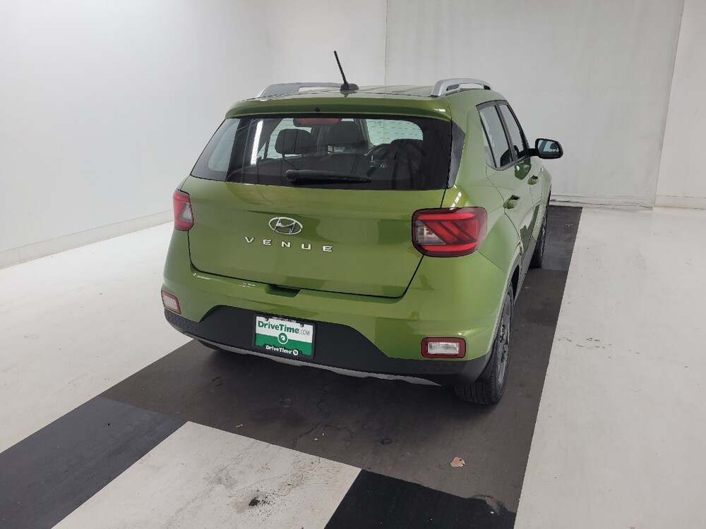 2024 Hyundai Venue in St. Louis, MO 63136 - 18133457 7
