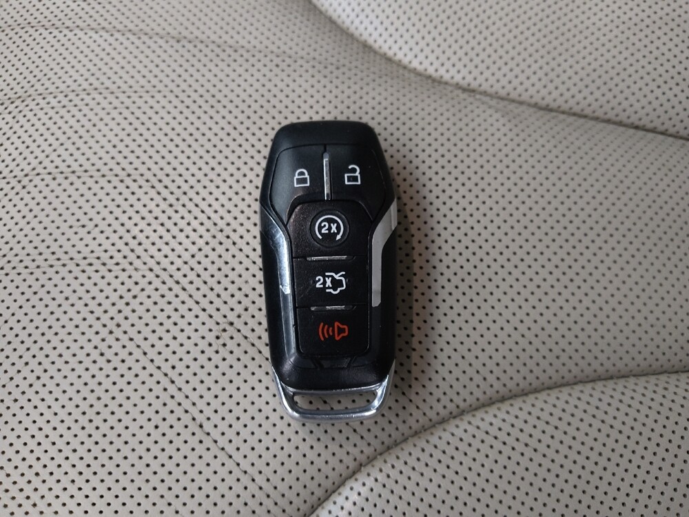 2016 Lincoln MKX in Independence, MO 64055 - 18133458 32