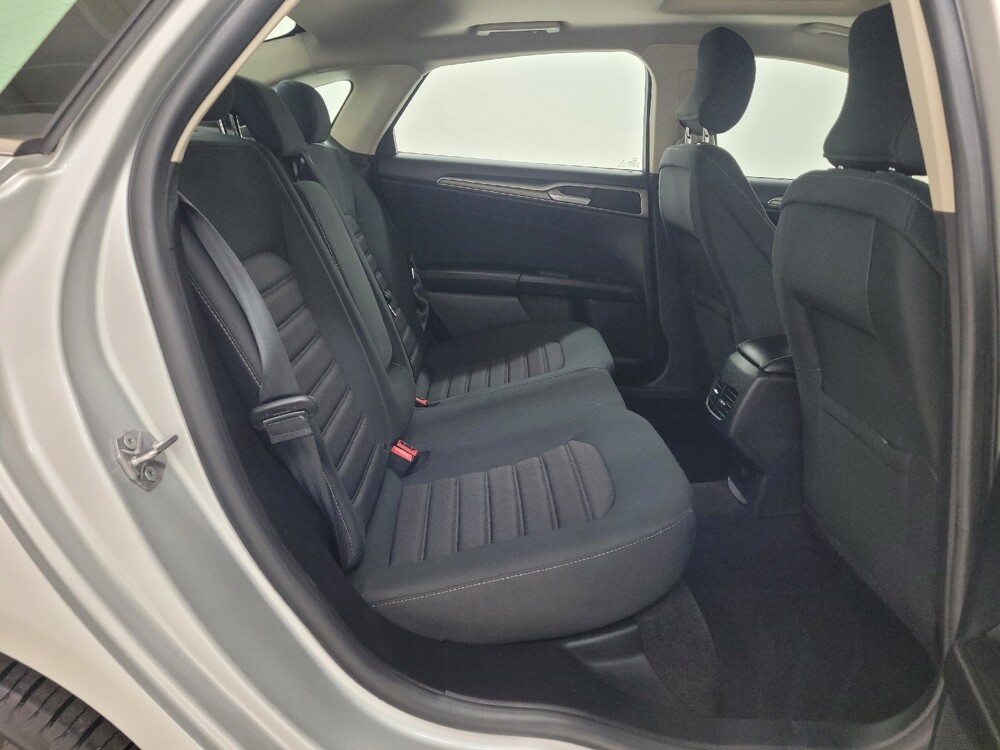 2019 Ford Fusion in St. Louis, MO 63136 - 18133459 19