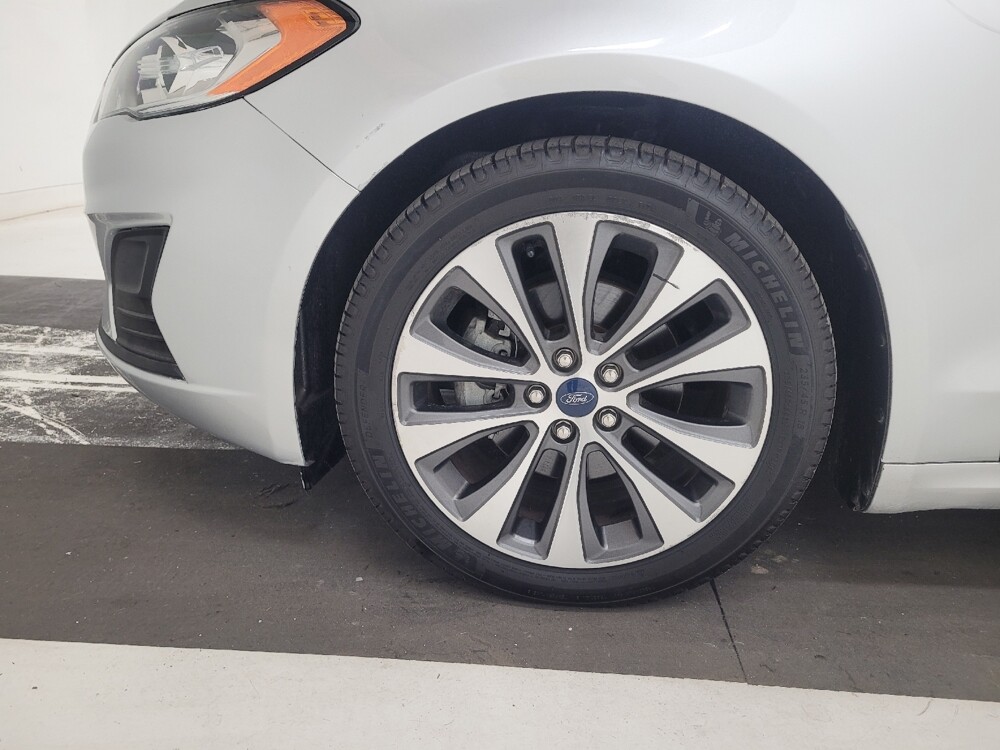2019 Ford Fusion in St. Louis, MO 63136 - 18133459 31