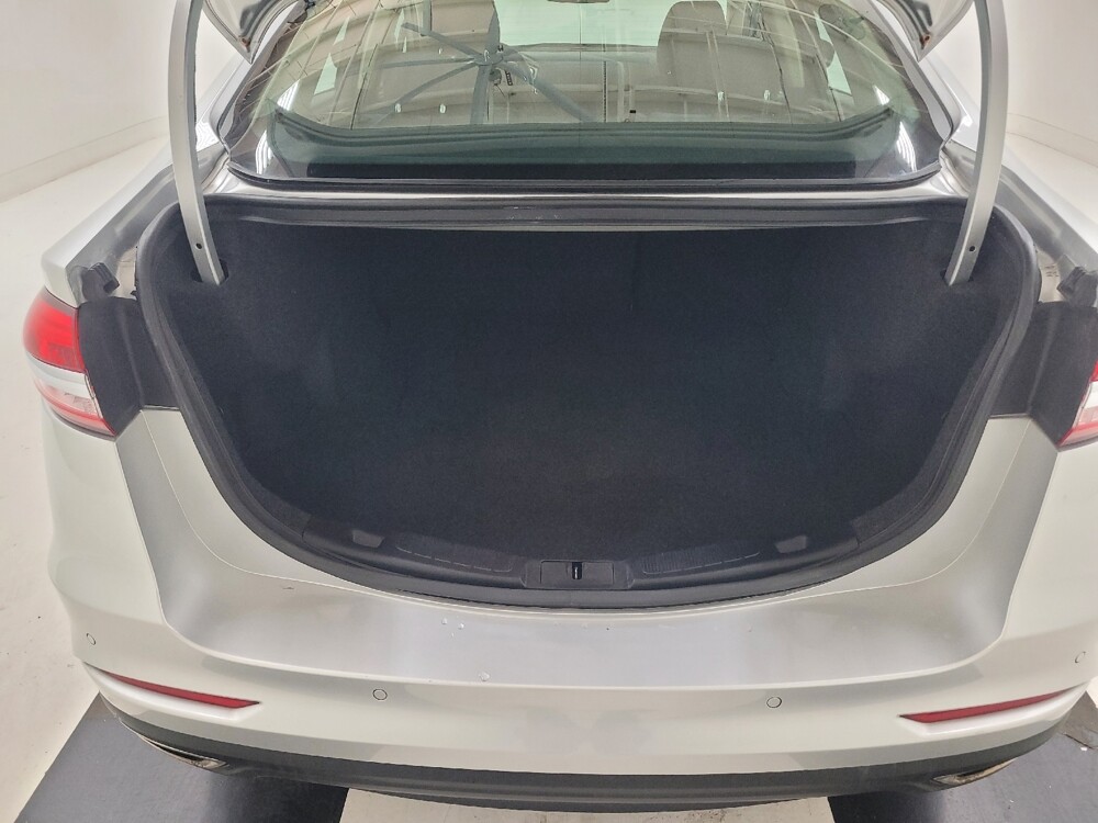 2019 Ford Fusion in St. Louis, MO 63136 - 18133459 29