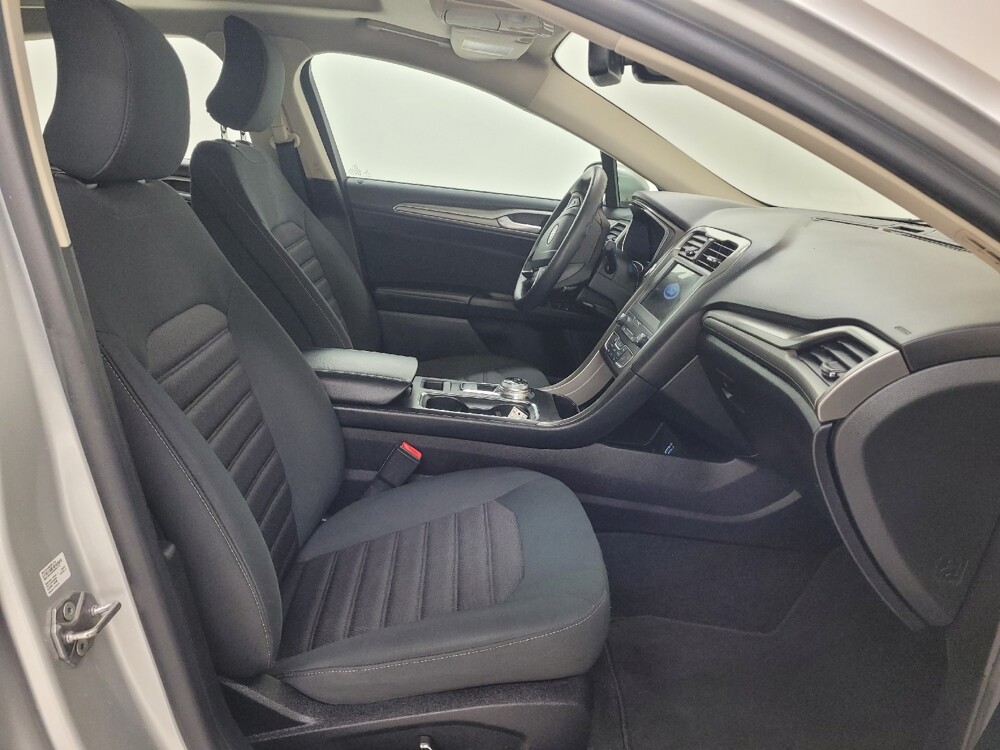 2019 Ford Fusion in St. Louis, MO 63136 - 18133459 21